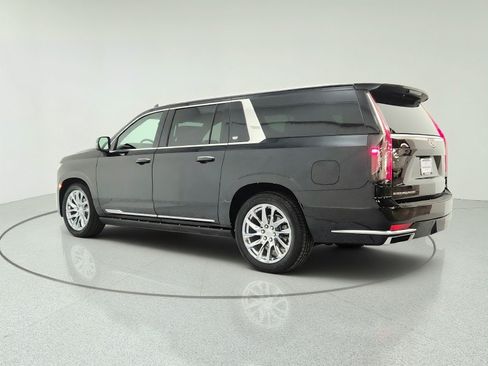Used 2023 Cadillac Escalade ESV Premium Luxury w/ LPO, Radiant Package AWD/4WD image 7