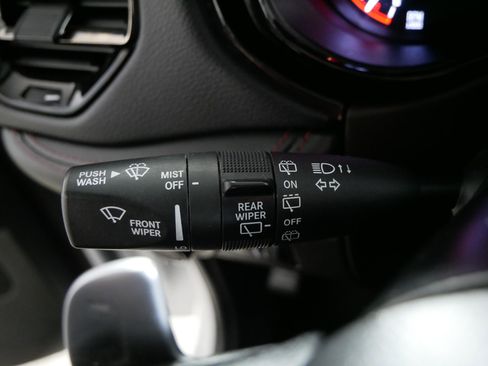 Used 2023 Dodge Durango GT image 31