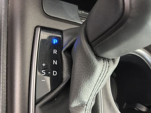 Used 2024 Toyota Camry SE FWD image 24