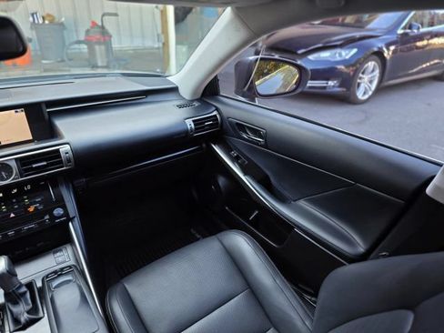 Used 2014 Lexus IS 250 AWD w/ Navigation Package image 28