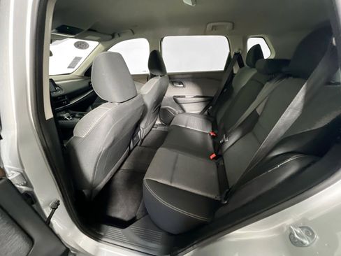 Used 2023 Nissan Rogue SV FWD image 29