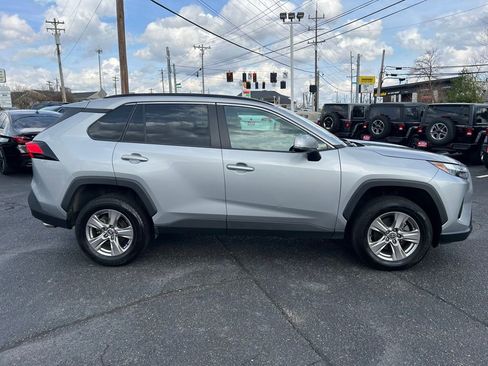 Used 2022 Toyota RAV4 XLE image 5