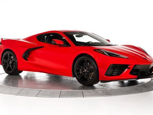 Used 2024 Chevrolet Corvette Stingray Premium Cpe w/ Z51 Performance Package RWD image 11