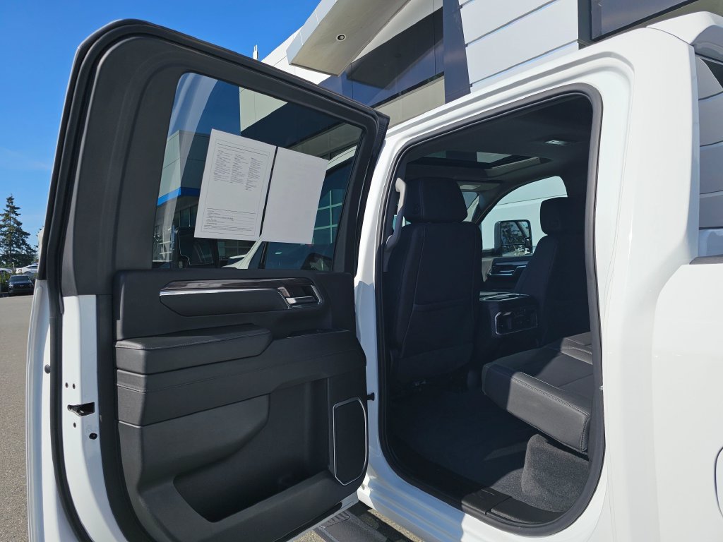 Used 2024 Chevrolet Silverado 2500 LTZ w/ LTZ Plus Package AWD/4WD image 18