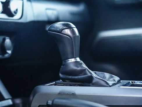 Used 2016 Toyota Tacoma TRD Off-Road w/ Towing Package image 27