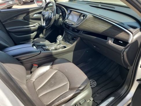 Used 2018 Buick Envision Essence FWD image 20