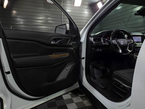 Used 2020 GMC Acadia SLE w/ Driver Convenience Package image 33