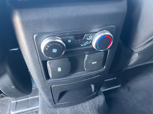 Used 2022 Ford Explorer ST-Line w/ Class IV Trailer Tow Package image 19