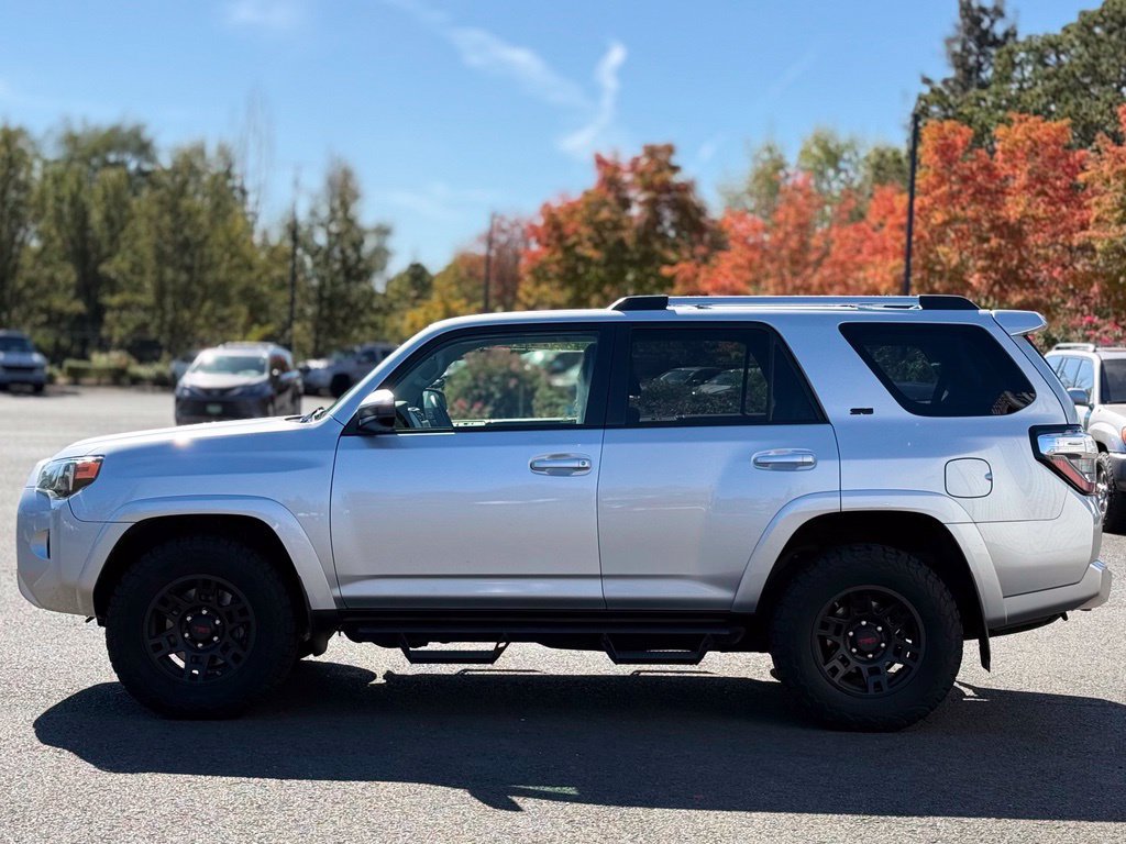 Used 2020 Toyota 4Runner SR5 w/ Wilderness Package AWD/4WD image 2