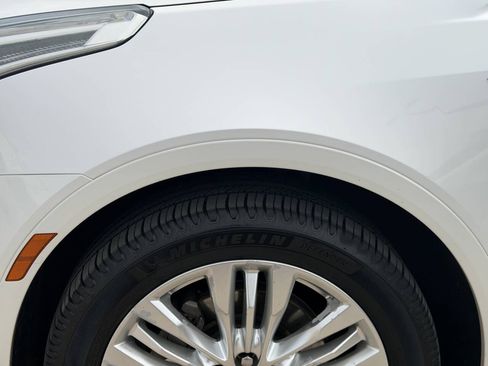 Used 2019 Cadillac XT5 Premium Luxury w/ Driver Assist Package FWD image 7