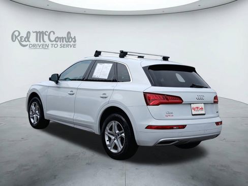 Used 2019 Audi Q5 2.0T Premium w/ Convenience Package image 3