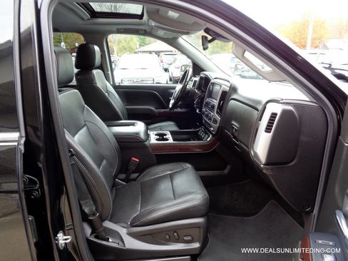 Used 2018 GMC Sierra 1500 SLT image 29