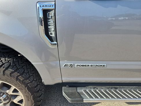 Used 2020 Ford F250 Lariat w/ Lariat Ultimate Package image 8