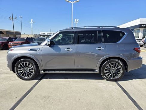 Used 2021 Nissan Armada Platinum image 12