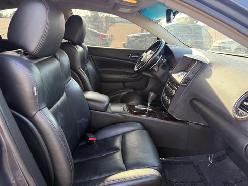 Used 2011 Nissan Maxima 3.5 SV w/ Premium Pkg FWD image 18