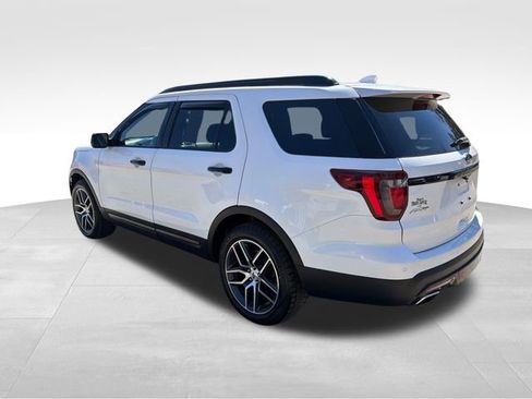 Used 2017 Ford Explorer Sport w/ Equipment Group 401A image 3