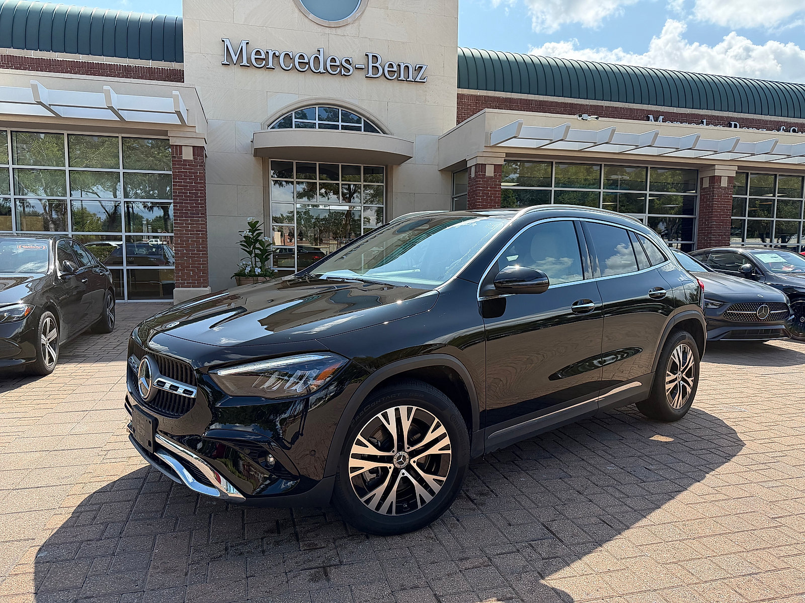Certified 2026 Mercedes-Benz GLA 250 image 1