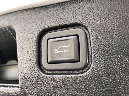 Used 2025 Chevrolet Blazer EV RS image 22