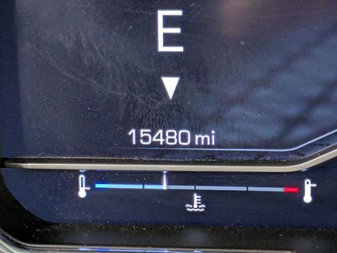 Used 2025 GMC Sierra 1500 AT4 w/ AT4 Premium Package image 17