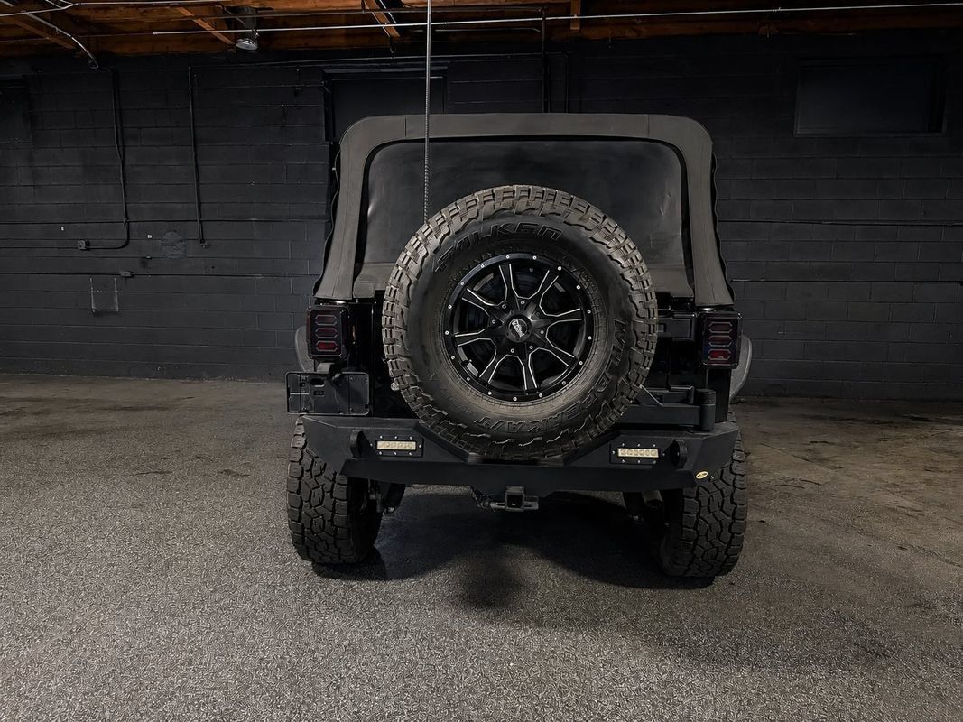 Used 2015 Jeep Wrangler Unlimited Sport w/ Quick Order Package 24S AWD/4WD image 5