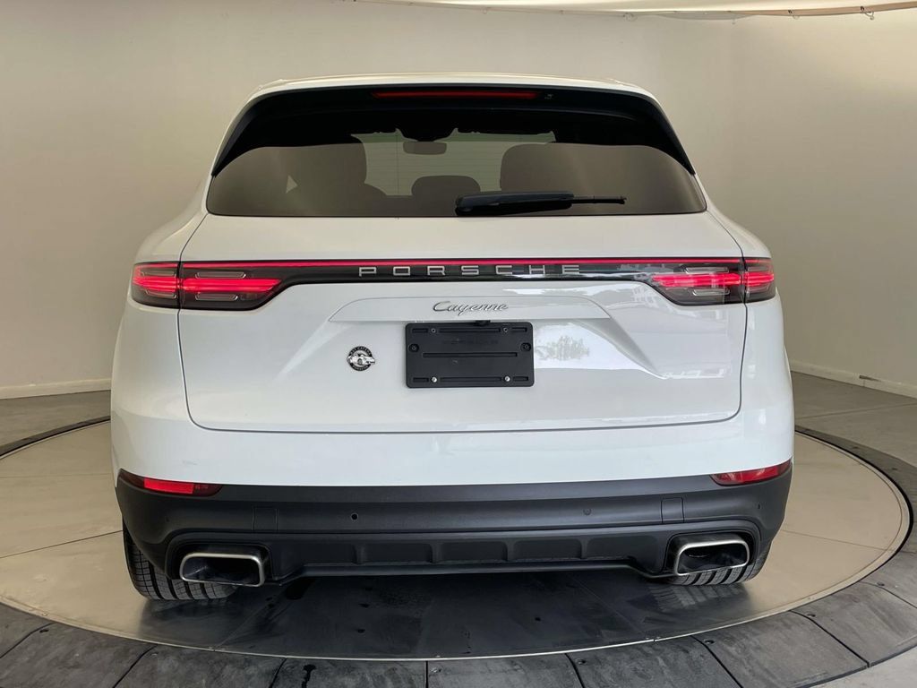 Certified 2023 Porsche Cayenne AWD/4WD image 6