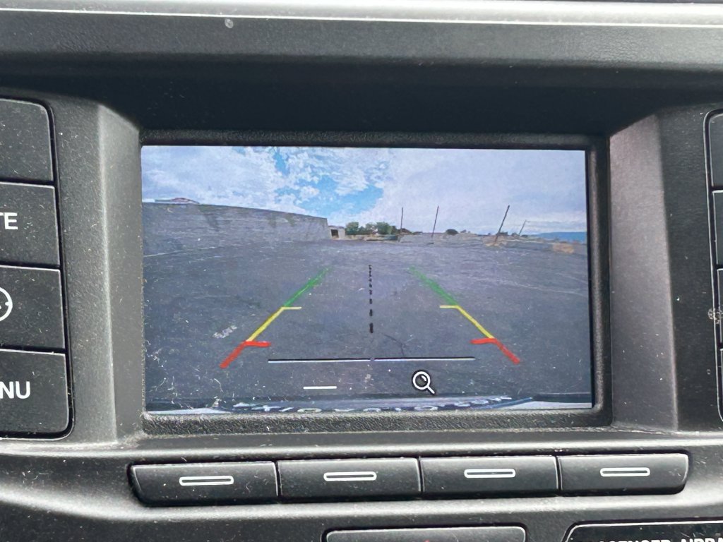 Used 2018 Ford Explorer 4WD w/ Class II Trailer Tow Package image 14