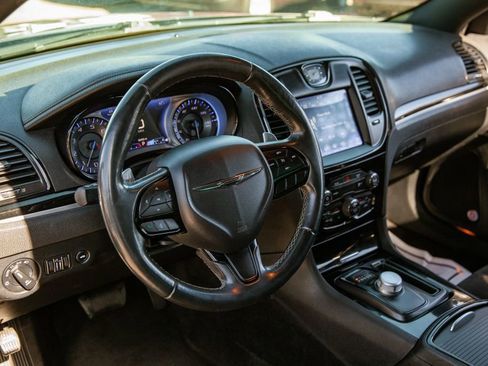 Used 2018 Chrysler 300 S w/ S Model Appearance Package RWD image 10