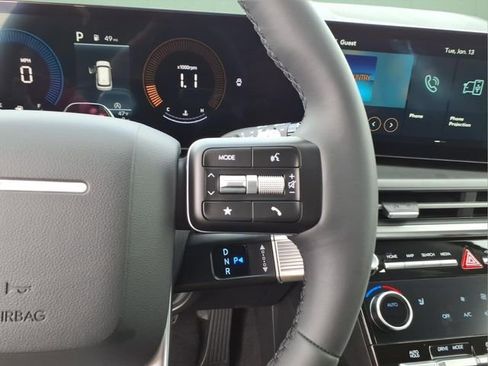 New 2026 Hyundai Santa Fe SEL FWD image 13