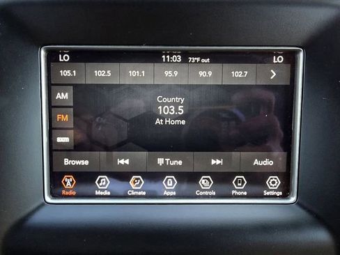 Used 2021 Jeep Grand Cherokee Laredo image 11