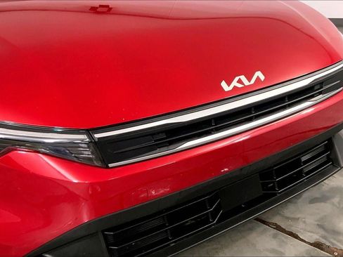 Used 2025 Kia K4 FWD image 28