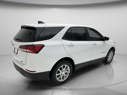Used 2023 Chevrolet Equinox LS w/ LPO, Floor Liner Package AWD/4WD image 5