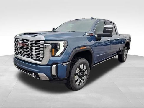 New 2026 GMC Sierra 2500 Denali w/ Denali Reserve Package image 10