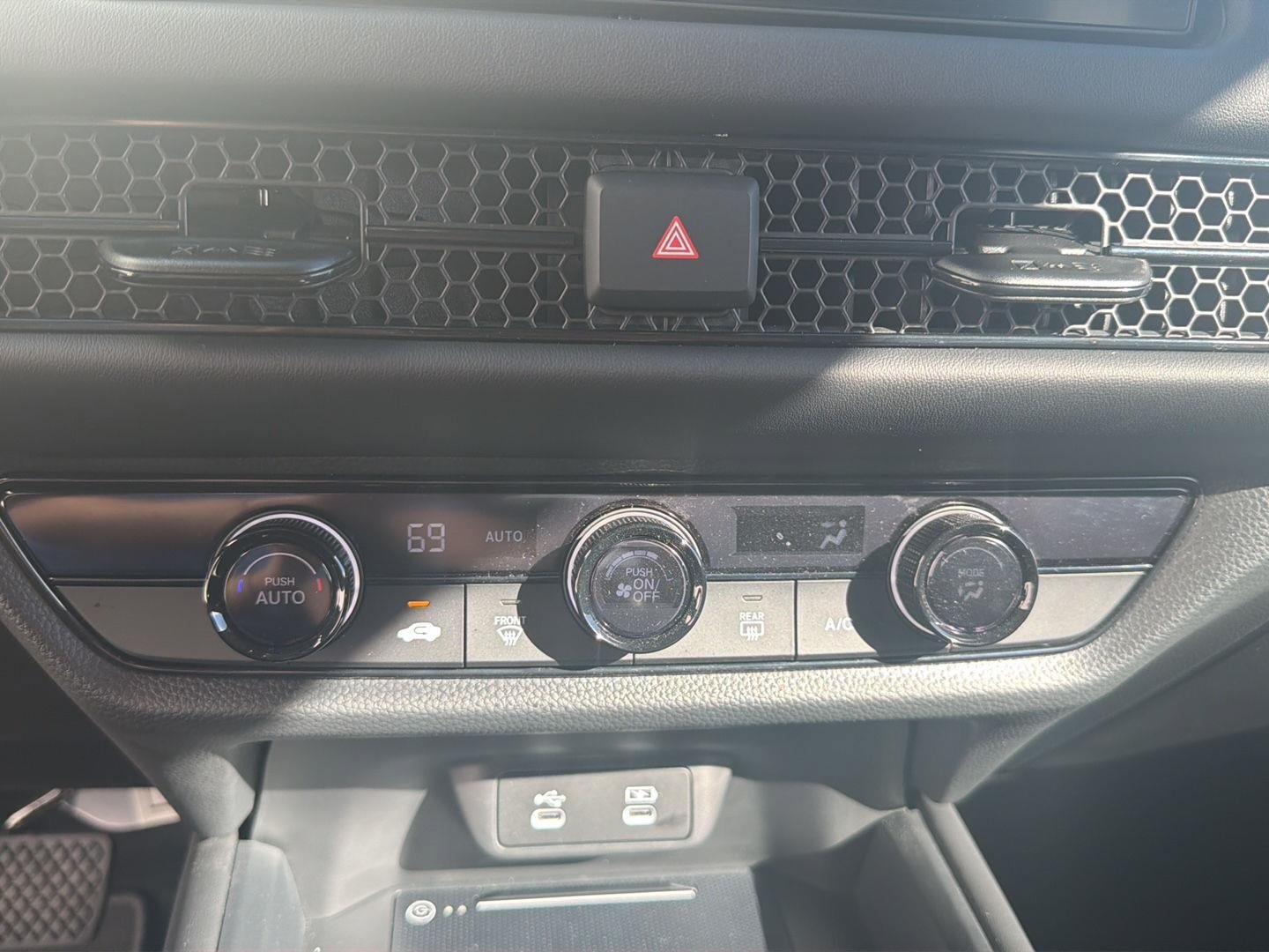 Used 2026 Honda HR-V LX image 16
