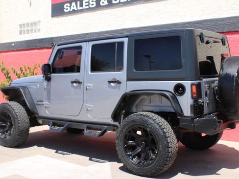 Used 2016 Jeep Wrangler Unlimited Sport w/ Quick Order Package 24S AWD/4WD image 8