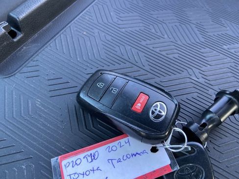 Used 2024 Toyota Tacoma SR image 41