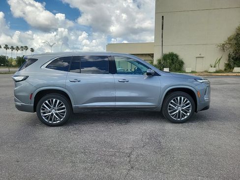 New 2026 Buick Enclave Avenir w/ Super Cruise Package FWD image 4