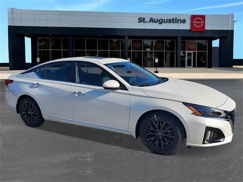 New 2025 Nissan Altima 2.5 SV w/ SV Special Edition Package image 2