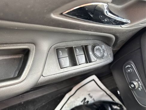 Certified 2024 Chevrolet Equinox LT image 37