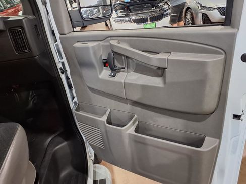 Used 2025 GMC Savana 2500 w/ Driver Convenience Package RWD image 11
