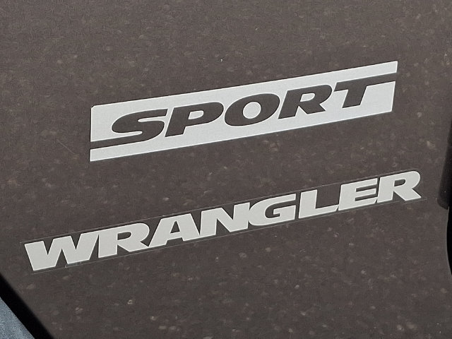 Used 2014 Jeep Wrangler Sport w/ Quick Order Package 24S AWD/4WD image 31