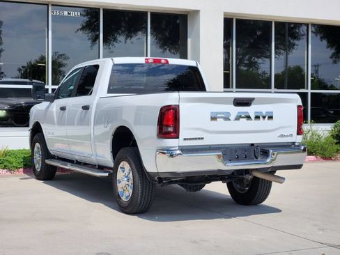 Certified 2026 RAM 2500 Big Horn AWD/4WD image 5