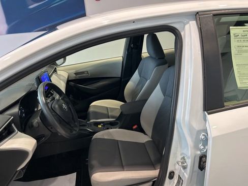 Used 2023 Toyota Corolla LE w/ Carpet Mat Package (TMS) image 12