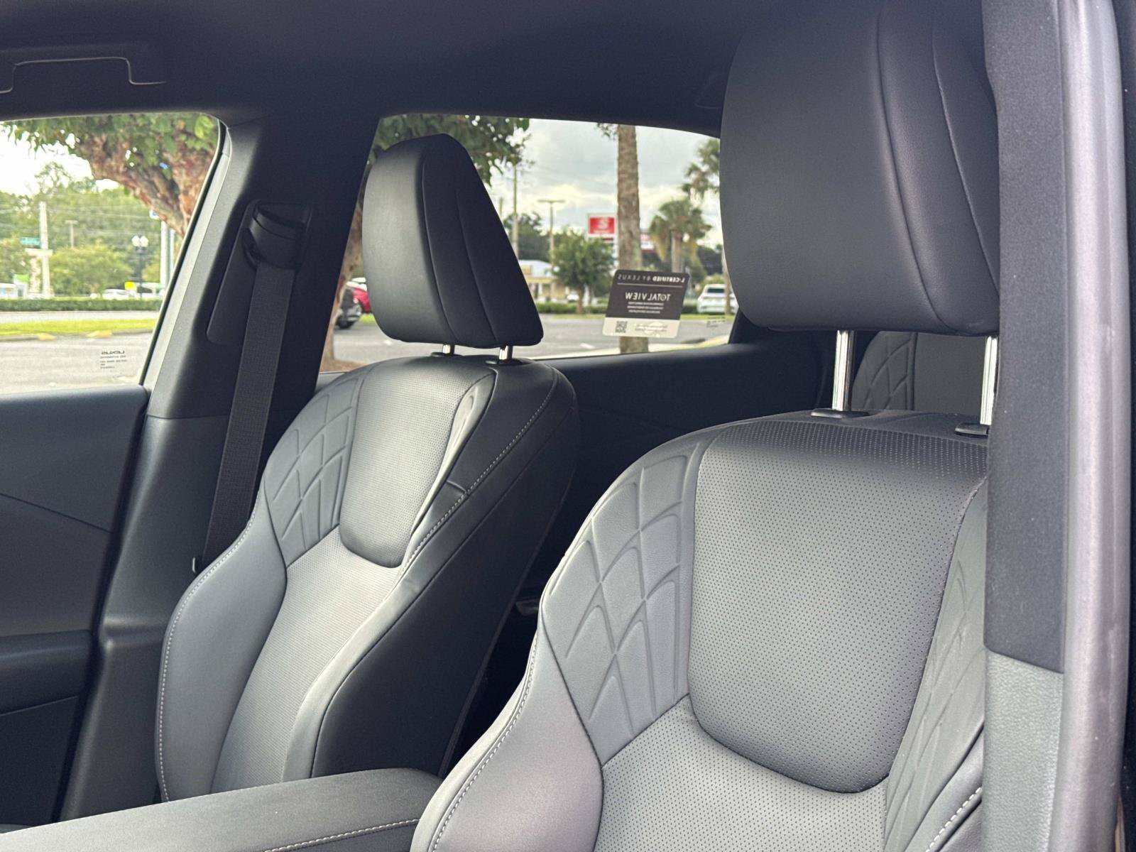 Used 2024 Lexus RX 350 FWD w/ Technology Package image 13