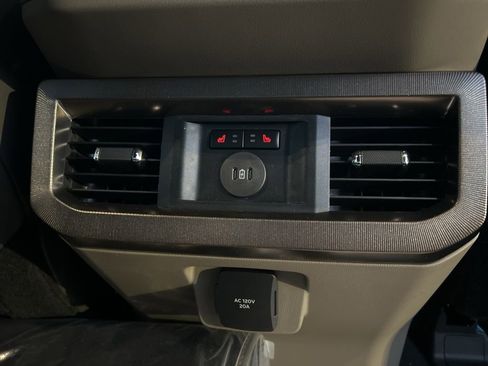 New 2026 Ford F350 Platinum w/ Platinum Plus Package image 37