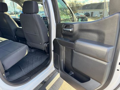 Used 2023 Chevrolet Silverado 1500 Custom image 38