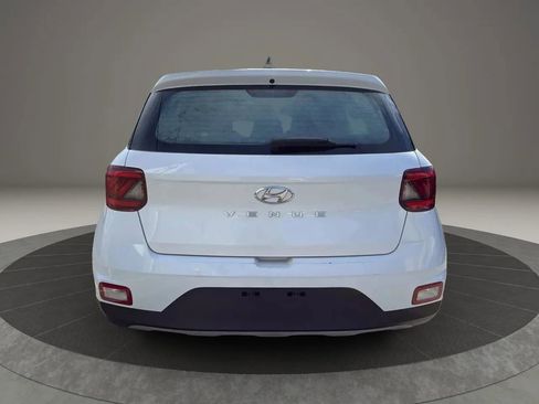Used 2021 Hyundai Venue SE image 6