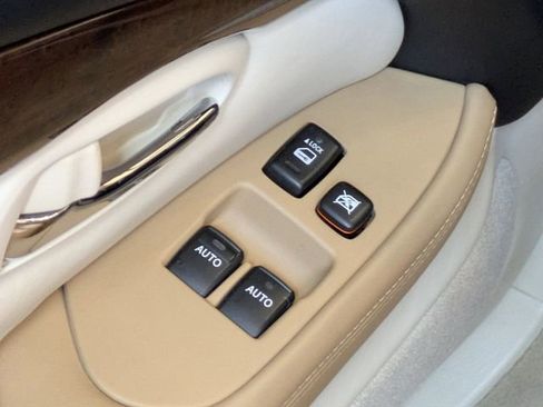 Used 2008 Lexus SC 430 Convertible image 24