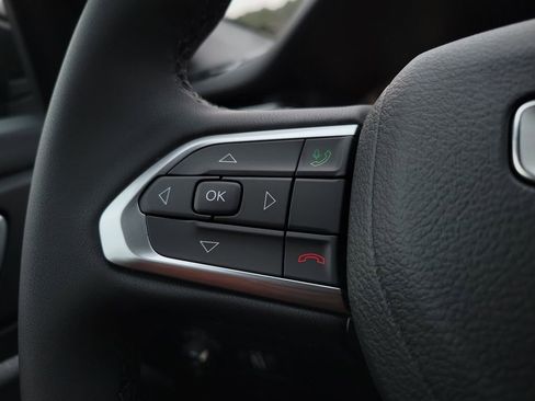 New 2026 Jeep Compass Latitude image 14