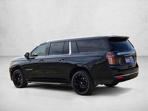 Used 2023 Chevrolet Suburban LS image 8