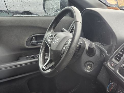 Used 2021 Honda HR-V Sport image 20